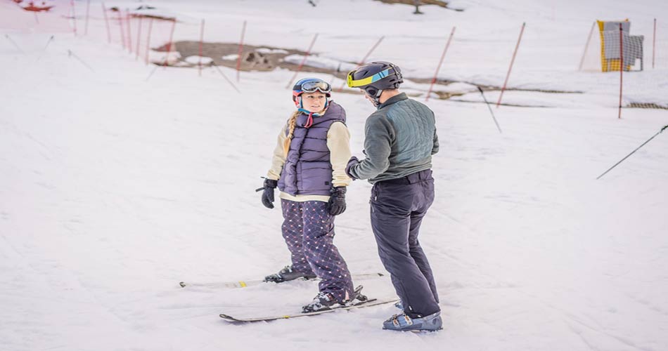 Beginner private ski lessons at Cascade Mountain in Wisconsin.