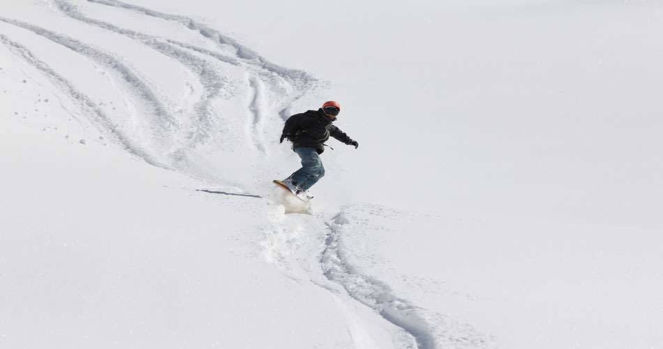Snowboarding at moose mountain ski resort