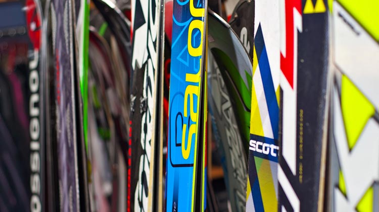  colorful ski displays