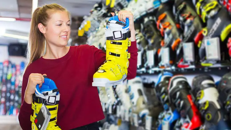 choosing ski boots to rent