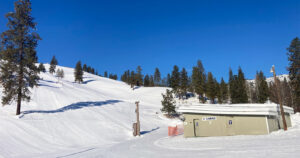 Echo Valley ski lodge below the mountain